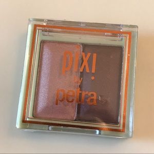 PIXI BY PETRA Mineral Duo Eyeshadow in Plum Lace